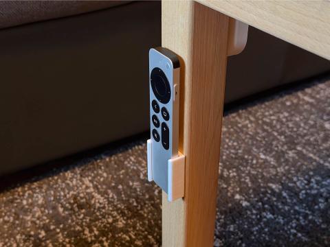 Siri_Remote_Halterung_Weiß_Shop_2026