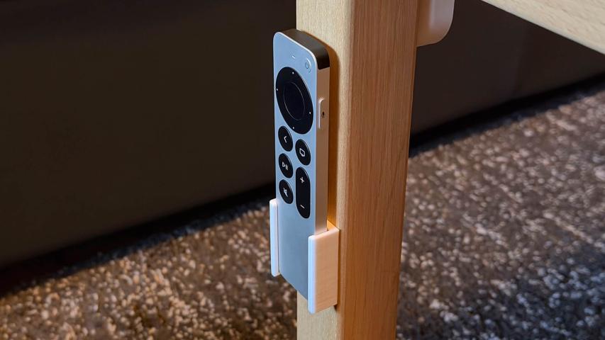 Siri_Remote_Halterung_Weiß_Shop_2026