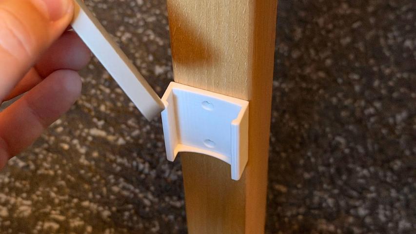 Siri_Remote_Halterung_Weiß_Shop_2026